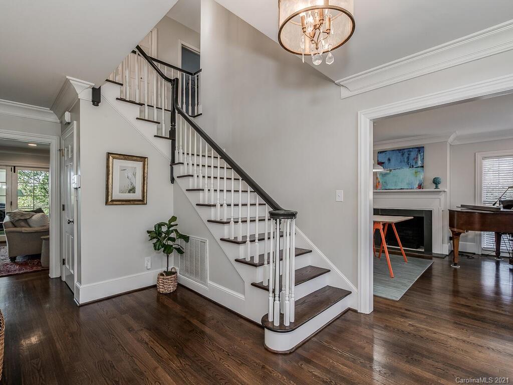 4730 Sentinel Post Road Charlotte, NC 28226 - Photo 5 of 33 Gallery Image 5