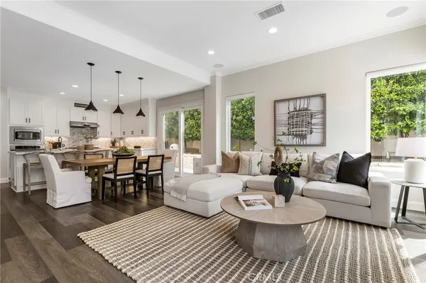 $1,899,000 | 19 Crestview Drive, Rancho Santa Margarita, CA 92688