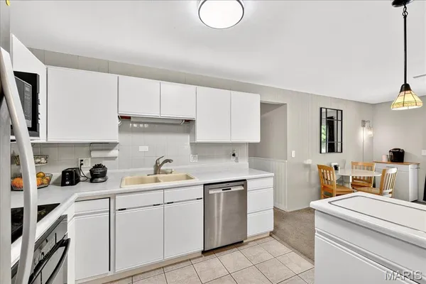 $299,000 | 1659 Pepperwood Drive, St. Louis, MO 63146