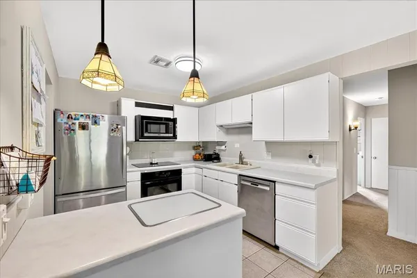 $299,000 | 1659 Pepperwood Drive, St. Louis, MO 63146