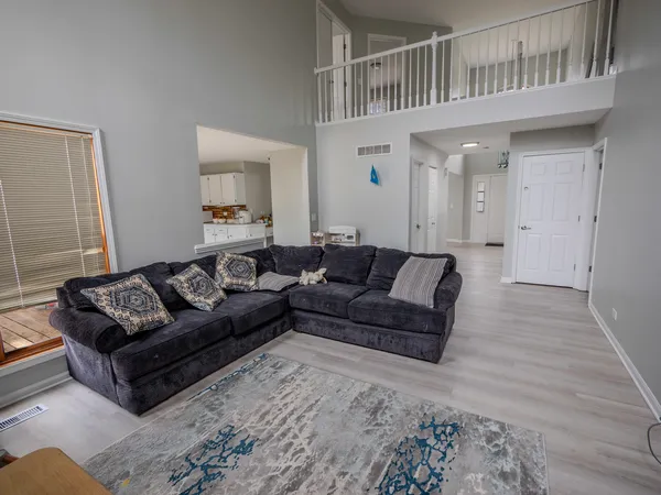 $490,000 | 1060 Elma Avenue, Elgin, IL 60120