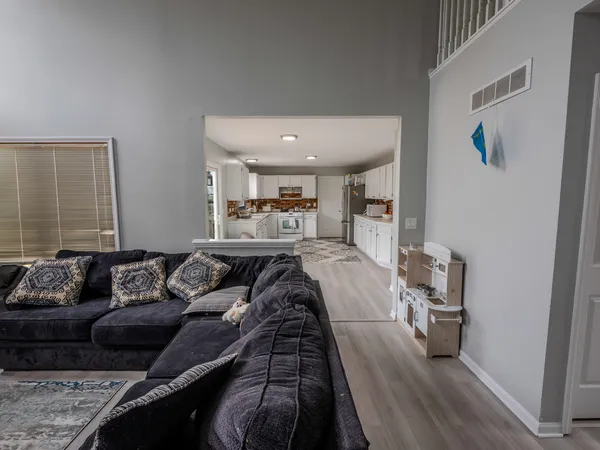 $490,000 | 1060 Elma Avenue, Elgin, IL 60120