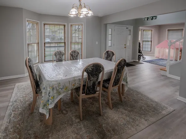 $490,000 | 1060 Elma Avenue, Elgin, IL 60120