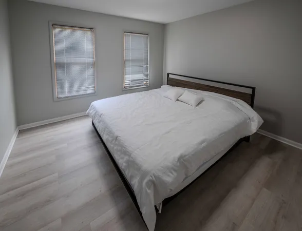 $490,000 | 1060 Elma Avenue, Elgin, IL 60120