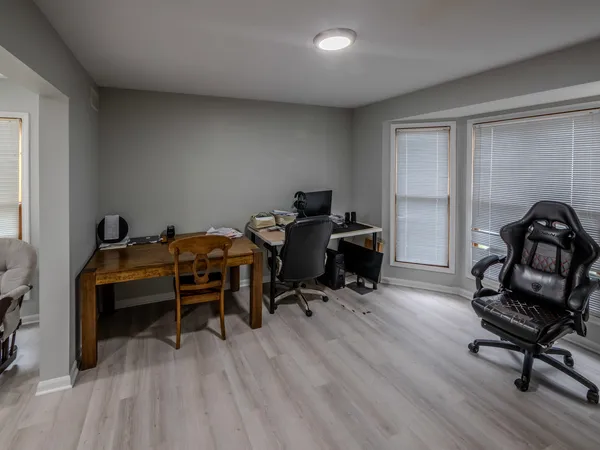 $490,000 | 1060 Elma Avenue, Elgin, IL 60120
