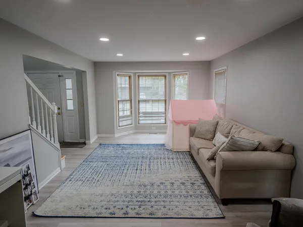 $490,000 | 1060 Elma Avenue, Elgin, IL 60120