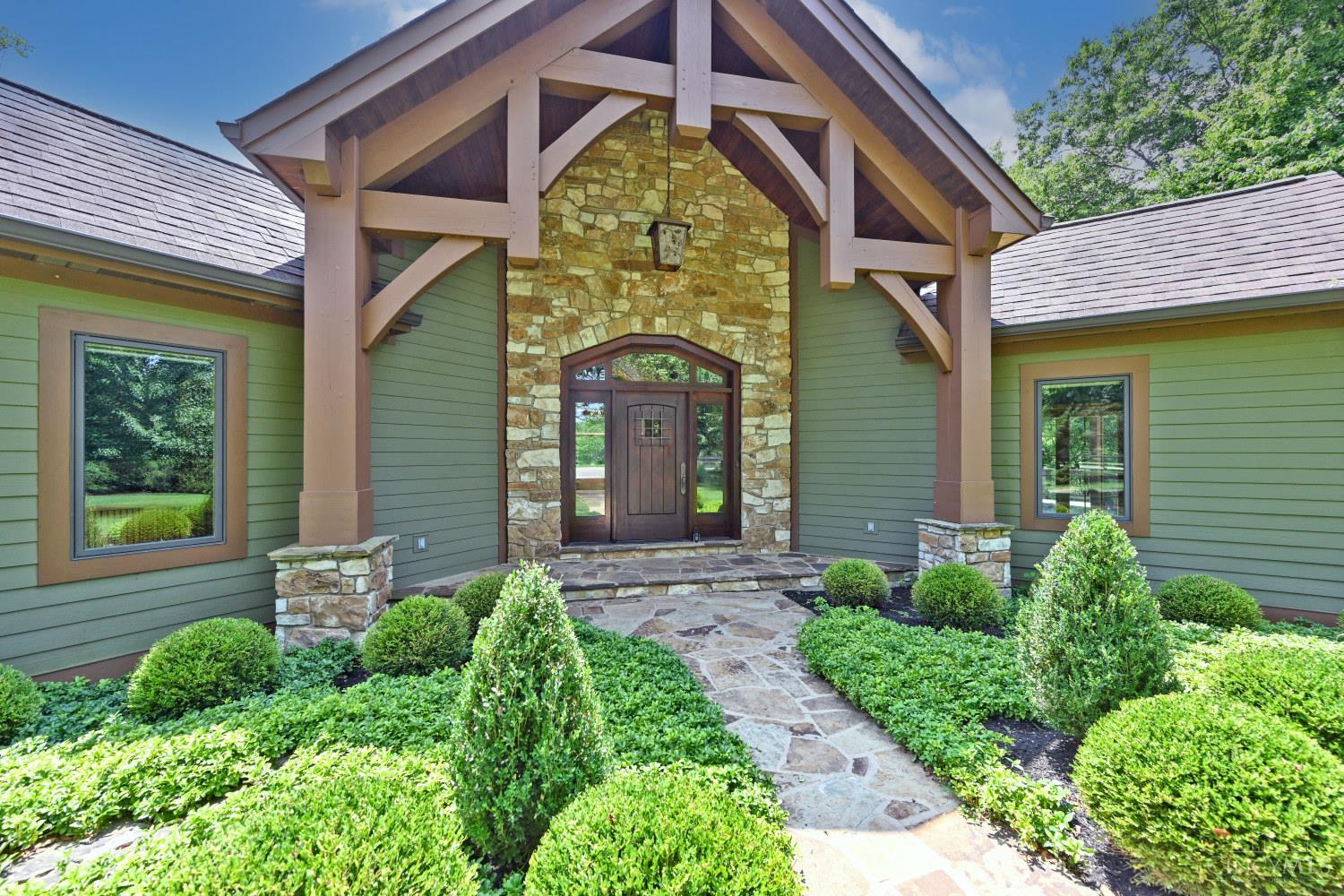 41 Locust Hill Road Cincinnati, OH 45245 - Photo 6 of 84 Gallery Image 6