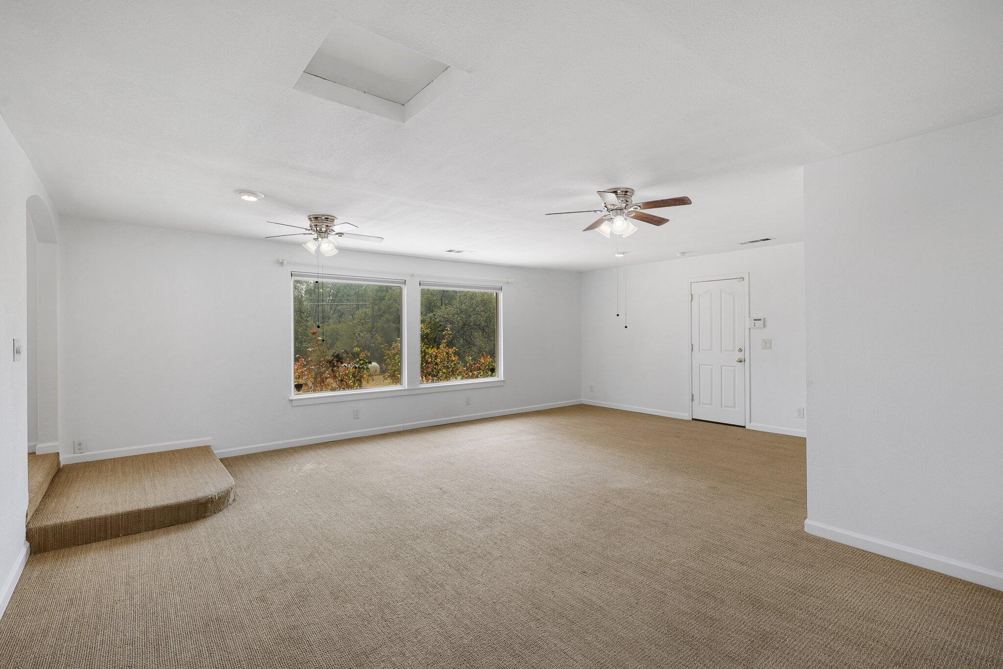 9466 Placer Road Redding, CA 96001 - Photo 8 of 27 9-web-or-mls-LZ0A0080