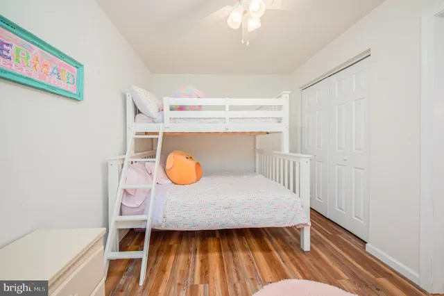 a view of livingroom with furniture and wooden floor