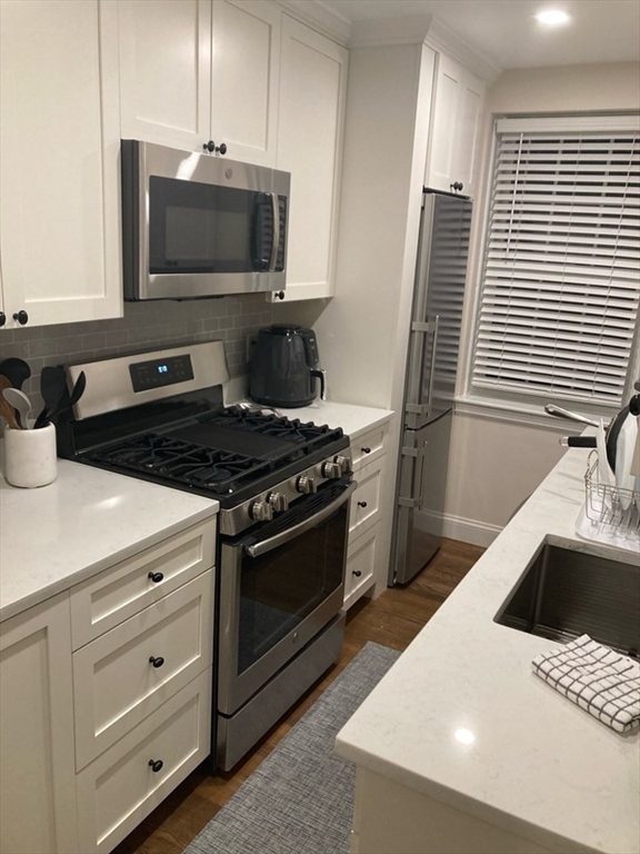 39 Commonwealth Avenue, Unit 31 Newton, MA 02467 - Photo 5 of 9