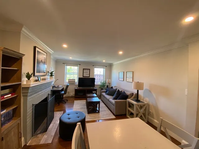 $529,000 | 39 Commonwealth Avenue, Unit 31, Newton, MA 02467