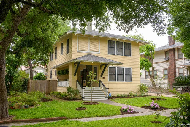 $2,550 | 114 West Huisache Avenue, San Antonio, TX 78212