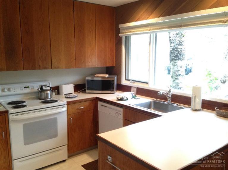 74 Meadow House Loop, Unit 74 Sunriver, OR 97707 - Photo 11 of 22 Additional Photo