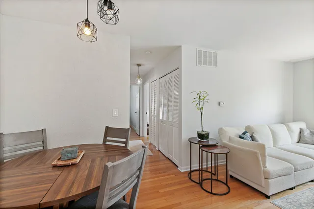 $244,500 | 1037 Cove Drive, Unit 135D, Prospect Heights, IL 60070