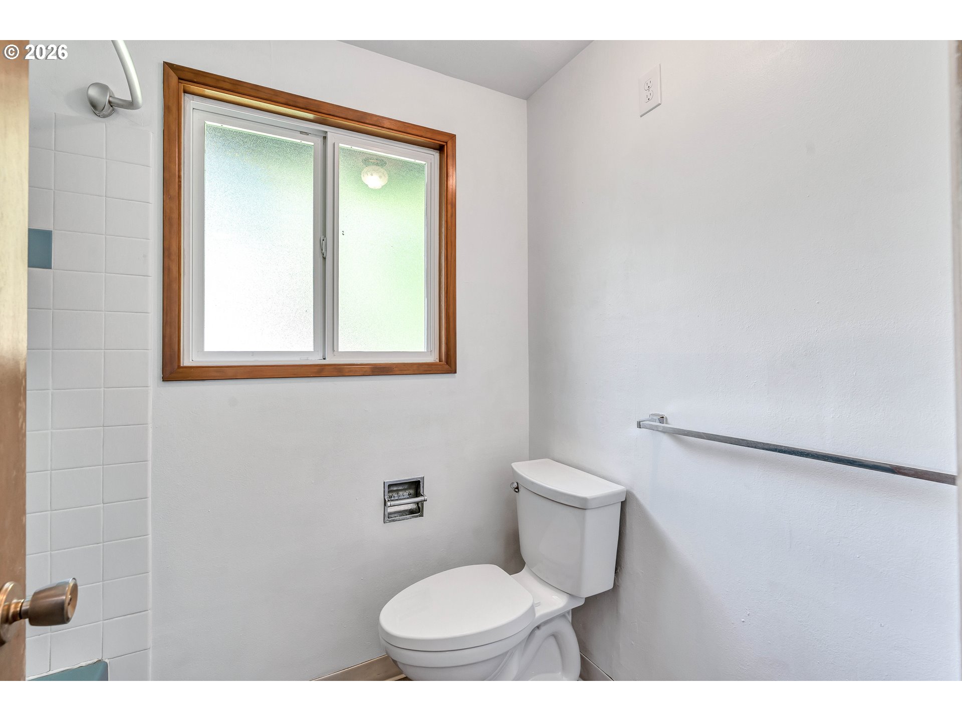8025 Southwest Schiller Road Portland, OR 97225 - Photo 17 of 48