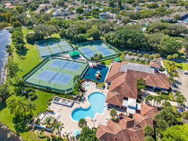 $280,000 | 600 Crosswinds Drive, Unit C2, Greenacres, FL 33413