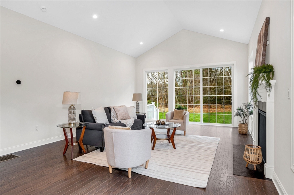 12 Hope Lane, Unit 14 Boxford, MA 01921 - Photo 17 of 42