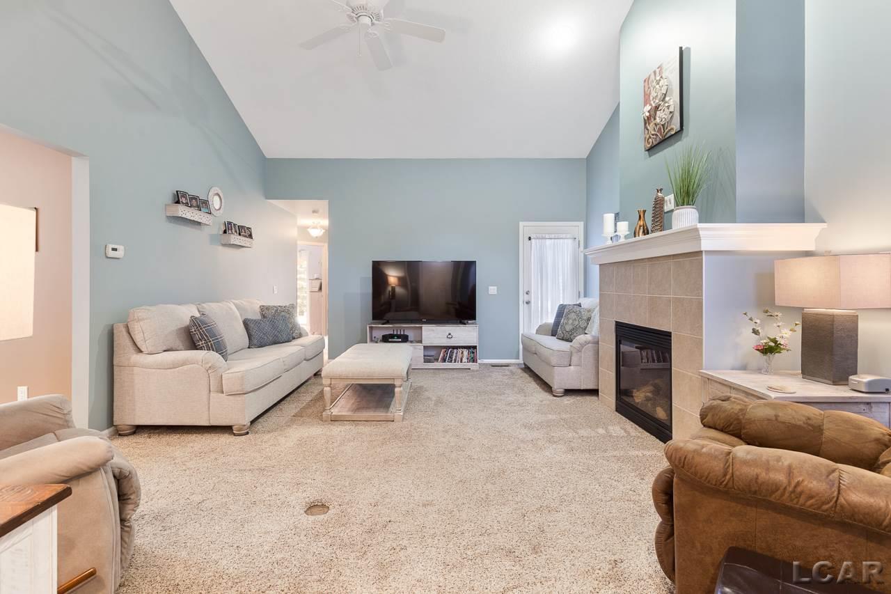 527 Ridge Lane Tecumseh, MI 49286 - Photo 15 of 36 50019334-14.JPG