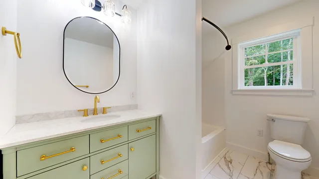 $599,000 | 33 Riley Ridge Lane, Litchfield, ME 04350