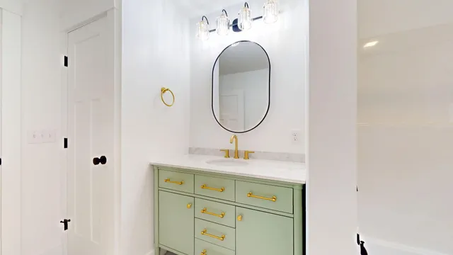 $599,000 | 33 Riley Ridge Lane, Litchfield, ME 04350