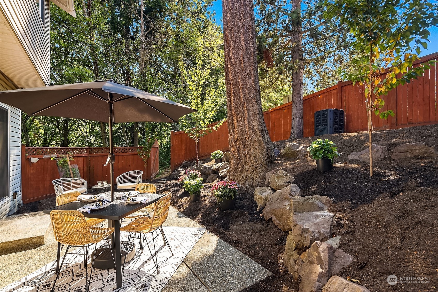 14527 Simonds Road Northeast Kirkland, WA 98034 - Photo 31 of 34