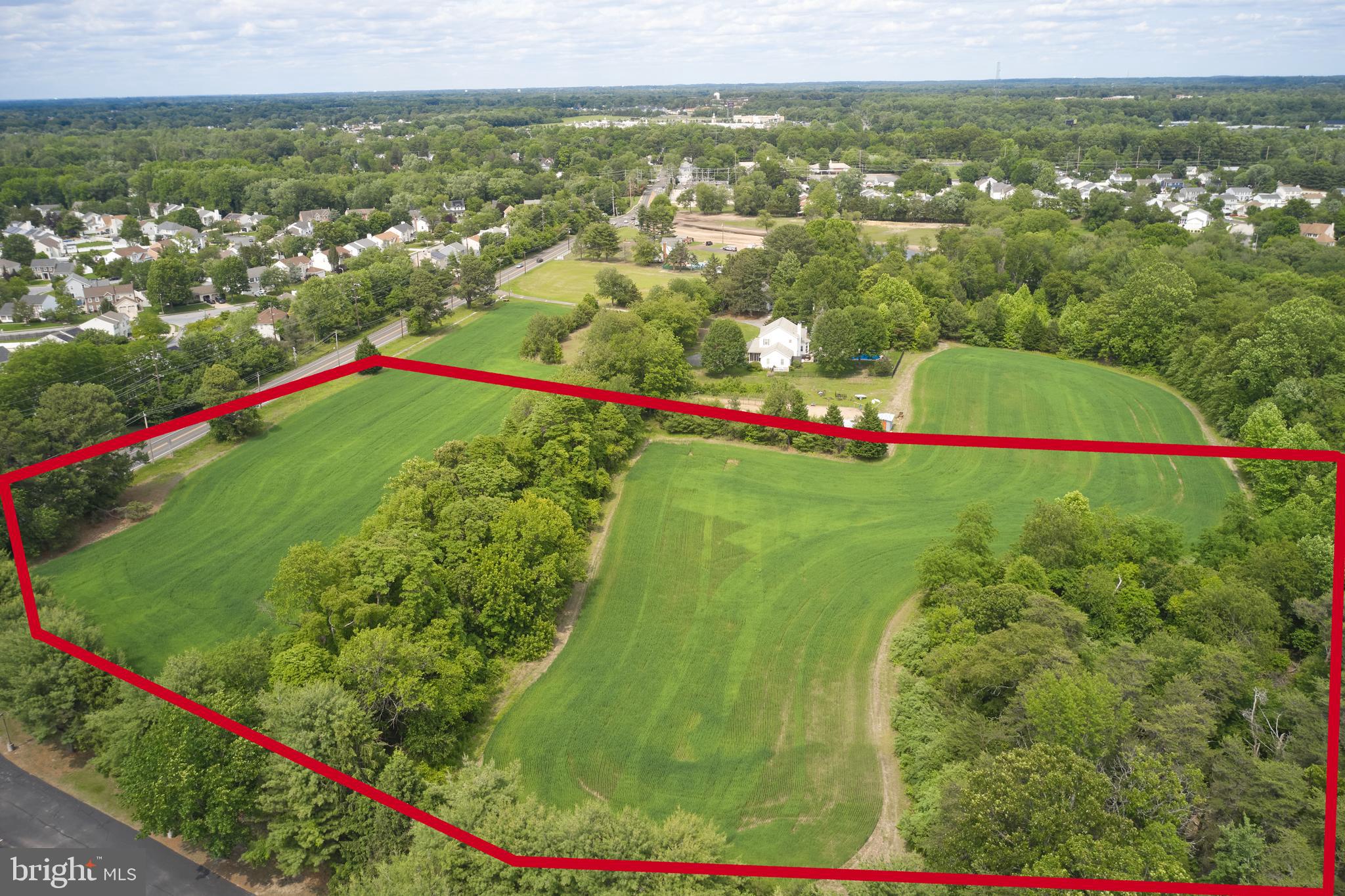 445 Hurffville-Grenloch Road Sewell, NJ 08080 - Photo 5 of 15 a view of a outdoor space