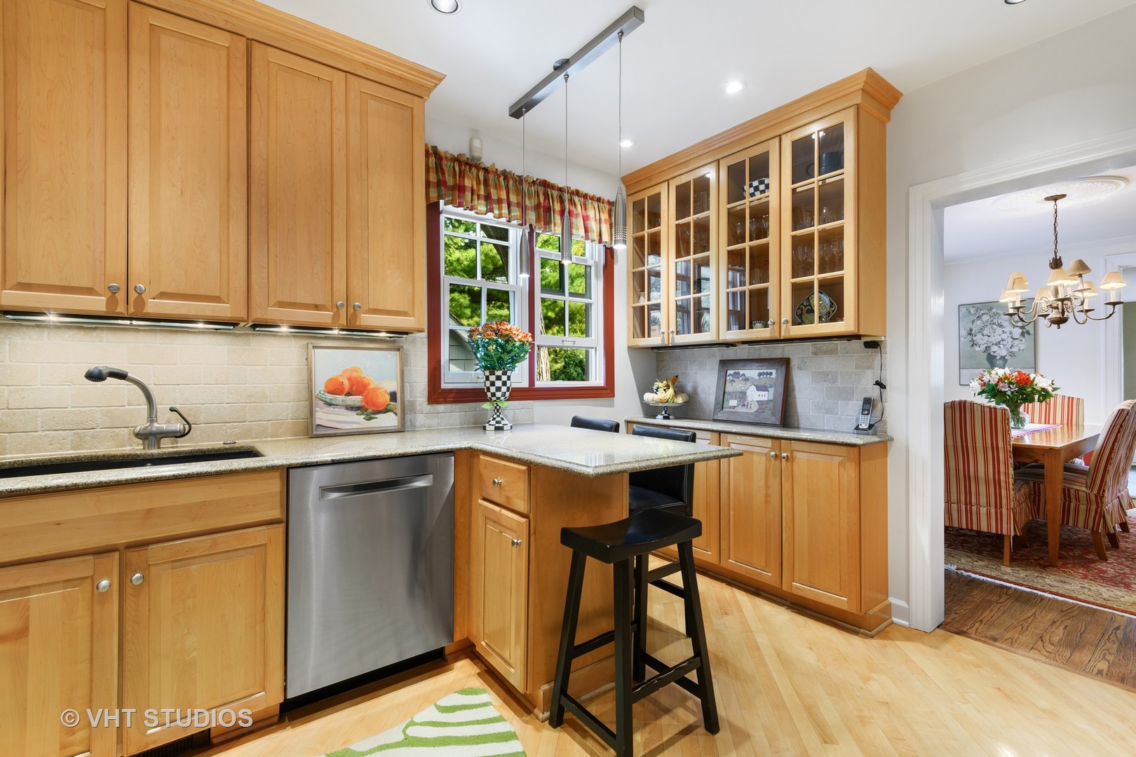253 Church Road Winnetka, IL 60093 - Photo 11 of 34