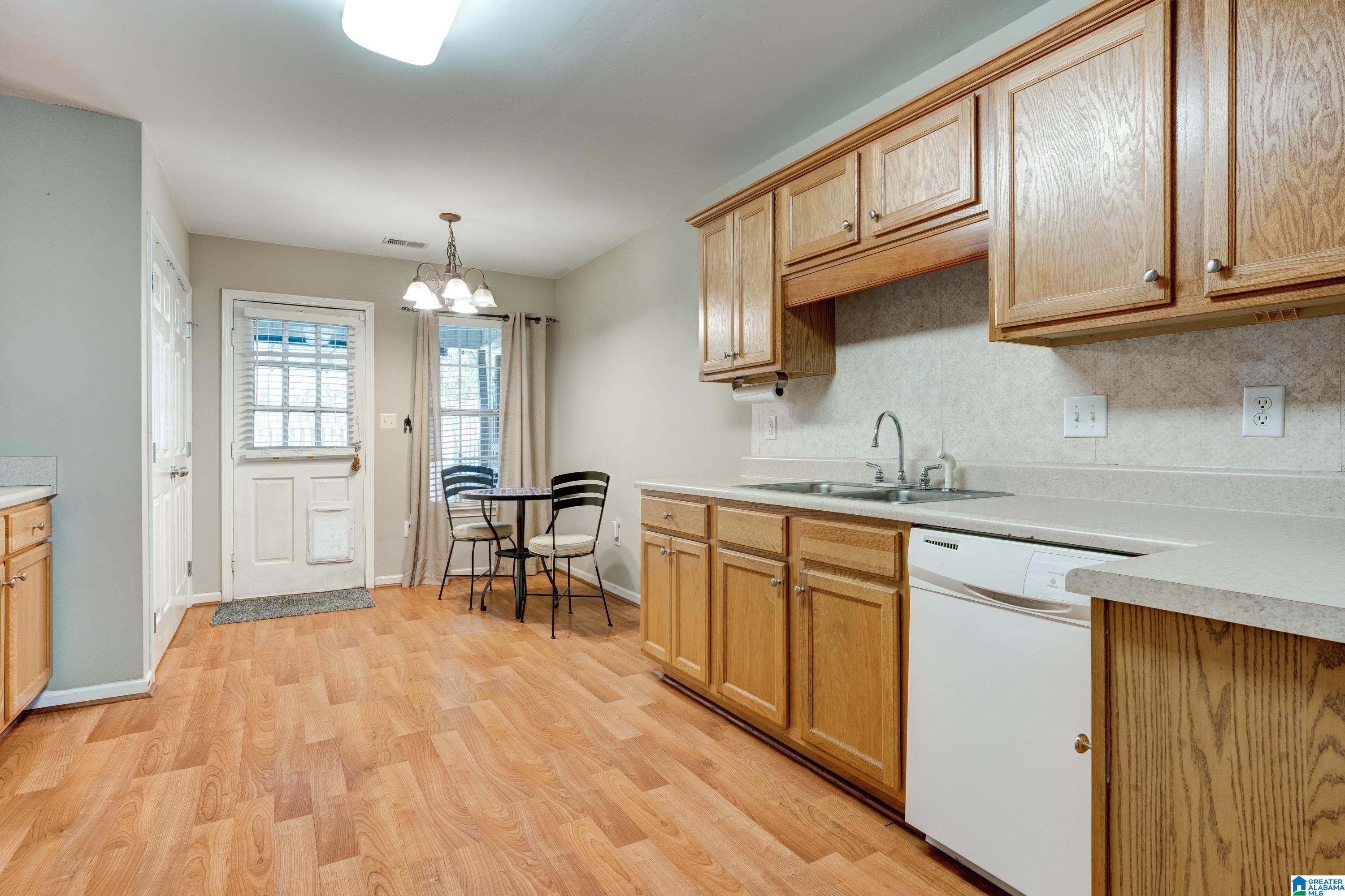 3068 Summit Lane Fultondale, AL 35068 - Photo 7 of 19