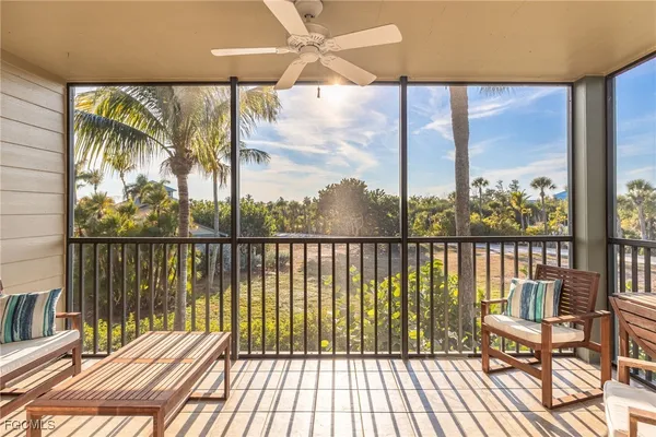 $389,000 | 16750 Bocilla Palms Drive, Unit 70, Bokeelia, FL 33922