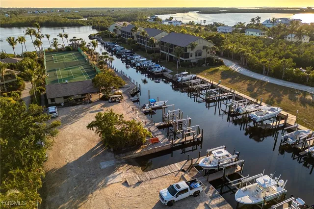 $399,000 | 16750 Bocilla Palms Drive, Unit 70, Bokeelia, FL 33922