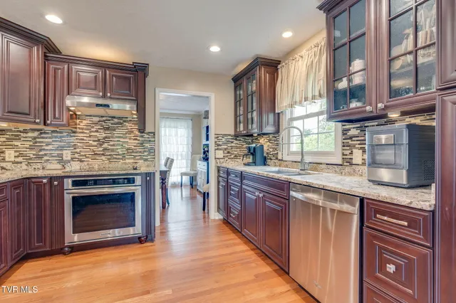 $599,000 | 2424 Rivermont Drive, Kingsport, TN 37660