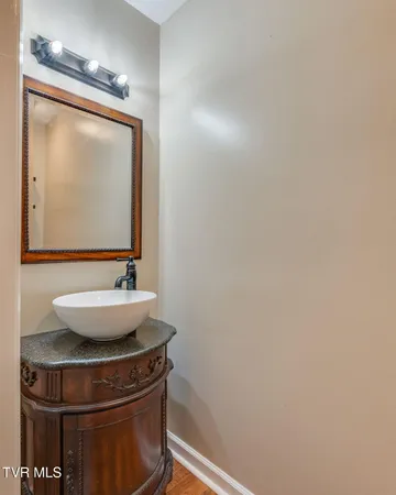 $574,900 | 2424 Rivermont Drive, Kingsport, TN 37660