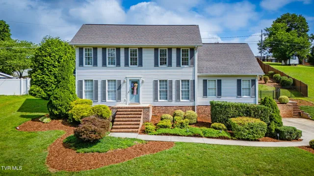 $599,000 | 2424 Rivermont Drive, Kingsport, TN 37660