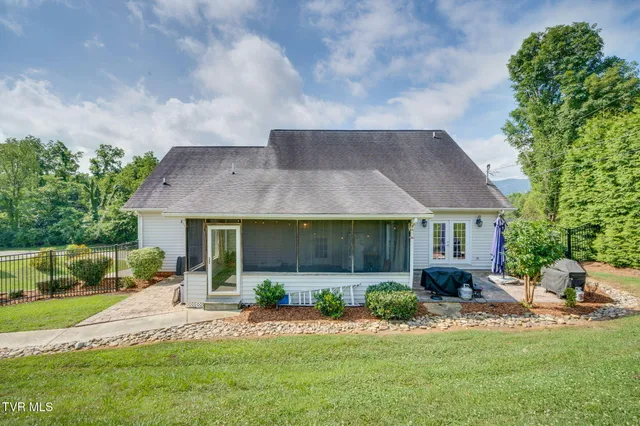 $599,000 | 2424 Rivermont Drive, Kingsport, TN 37660