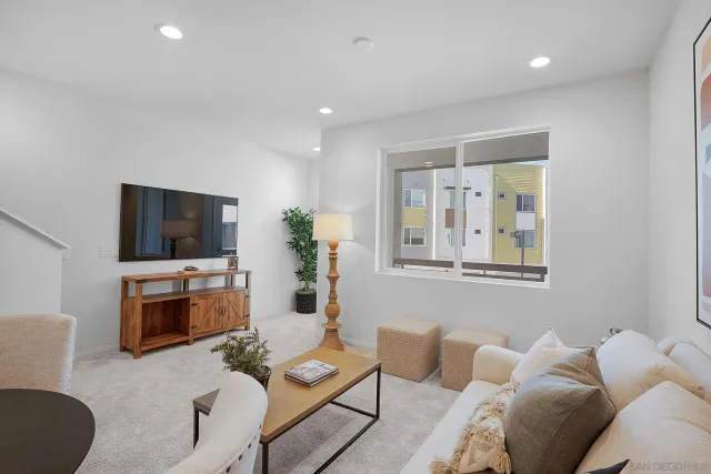 $649,990 | 370 Gateway Drive, El Cajon, CA 92020