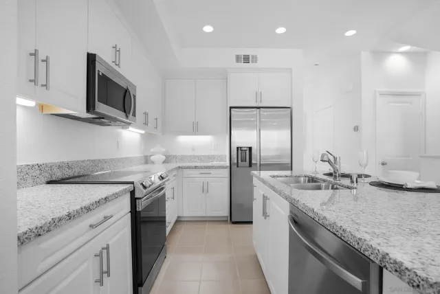 $649,990 | 370 Gateway Drive, El Cajon, CA 92020