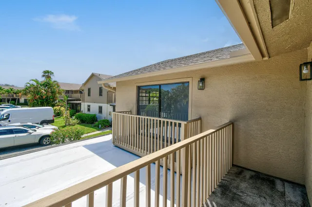 $285,000 | 7471 Southeast Jamestown Terrace, Hobe Sound, FL 33455