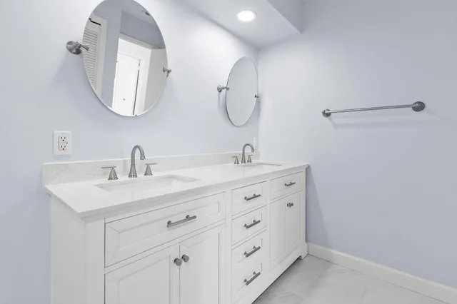 $285,000 | 7471 Southeast Jamestown Terrace, Hobe Sound, FL 33455