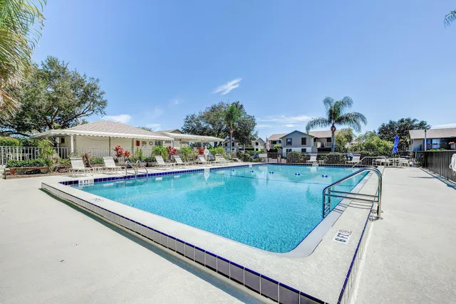 $285,000 | 7471 Southeast Jamestown Terrace, Hobe Sound, FL 33455