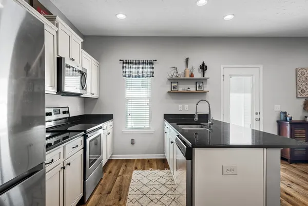 $2,000 | 816 Staten Drive, Murfreesboro, TN 37128