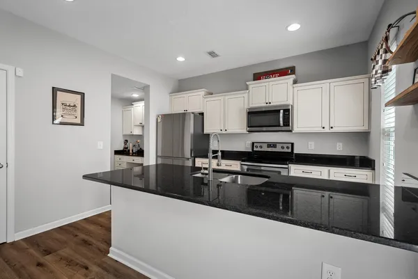 $2,000 | 816 Staten Drive, Murfreesboro, TN 37128