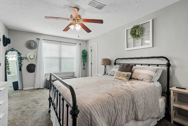 $2,000 | 816 Staten Drive, Murfreesboro, TN 37128