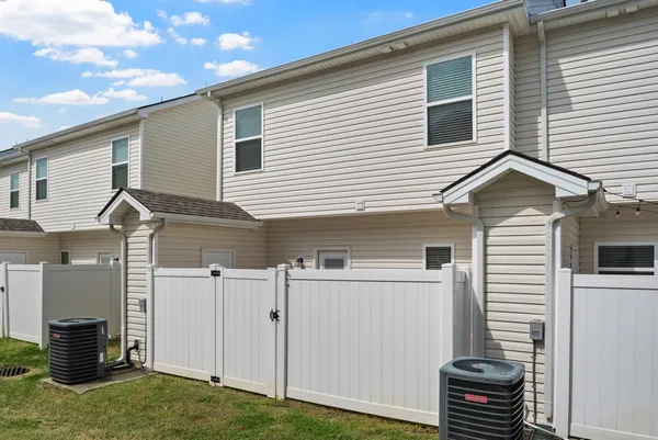 $2,000 | 816 Staten Drive, Murfreesboro, TN 37128