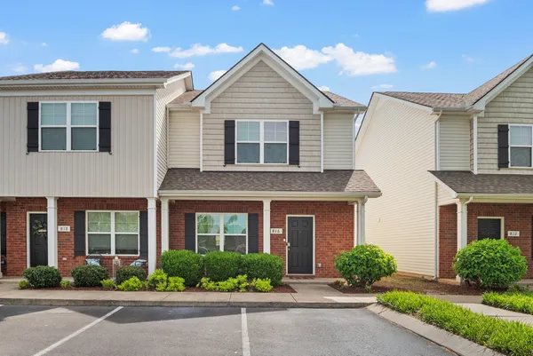 $2,000 | 816 Staten Drive, Murfreesboro, TN 37128