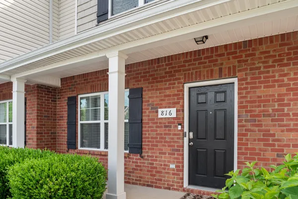 $2,000 | 816 Staten Drive, Murfreesboro, TN 37128