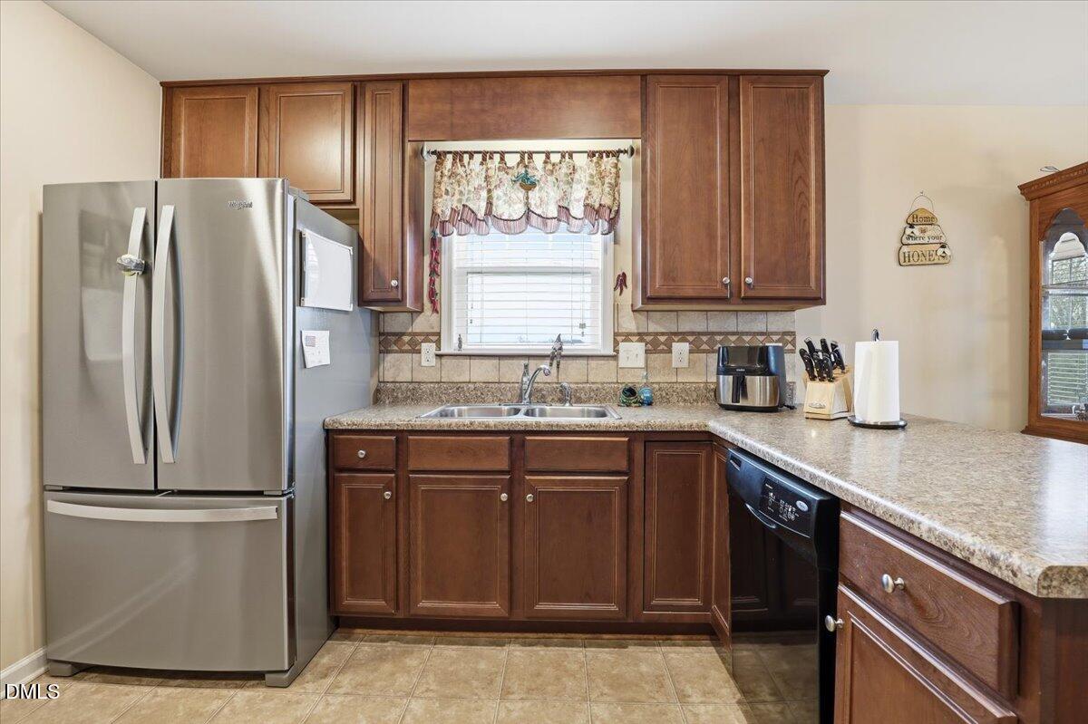 40 Farmgate Court Selma, NC 27576 - Photo 23 of 36 23-40 Farmgate Ct-23