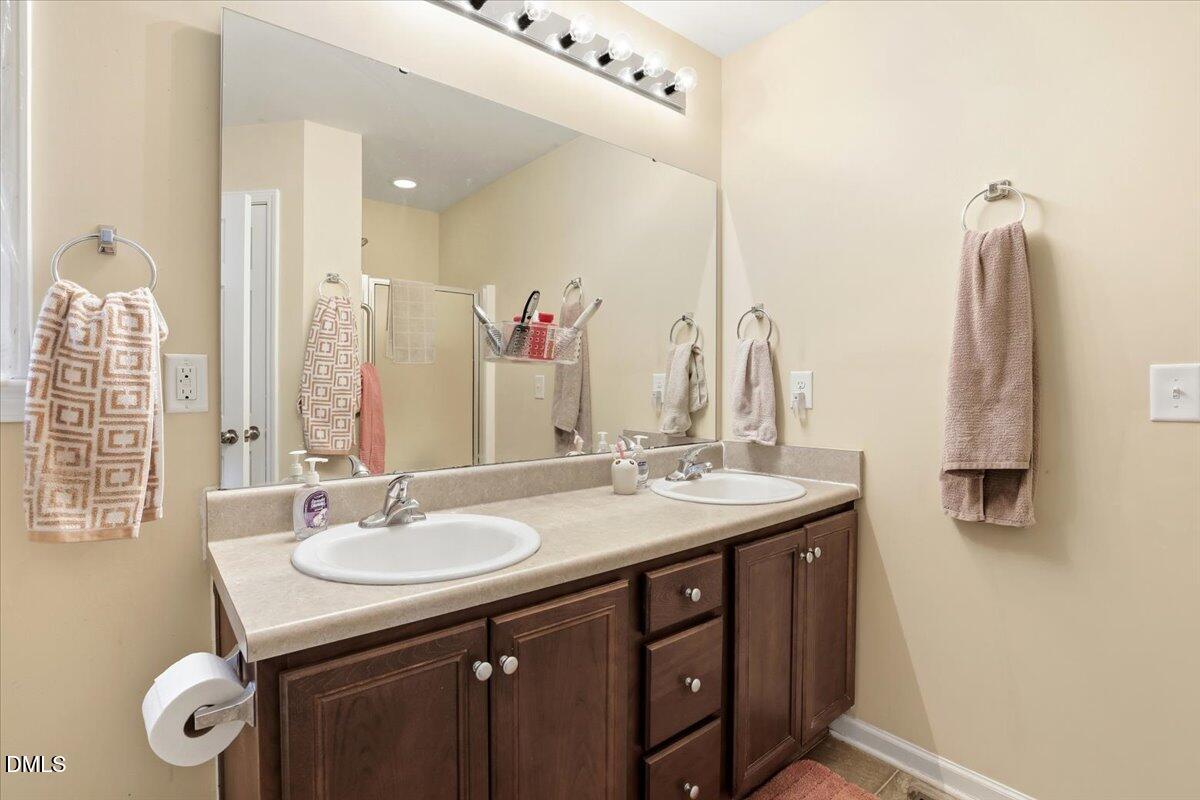 40 Farmgate Court Selma, NC 27576 - Photo 34 of 36 34-40 Farmgate Ct-34