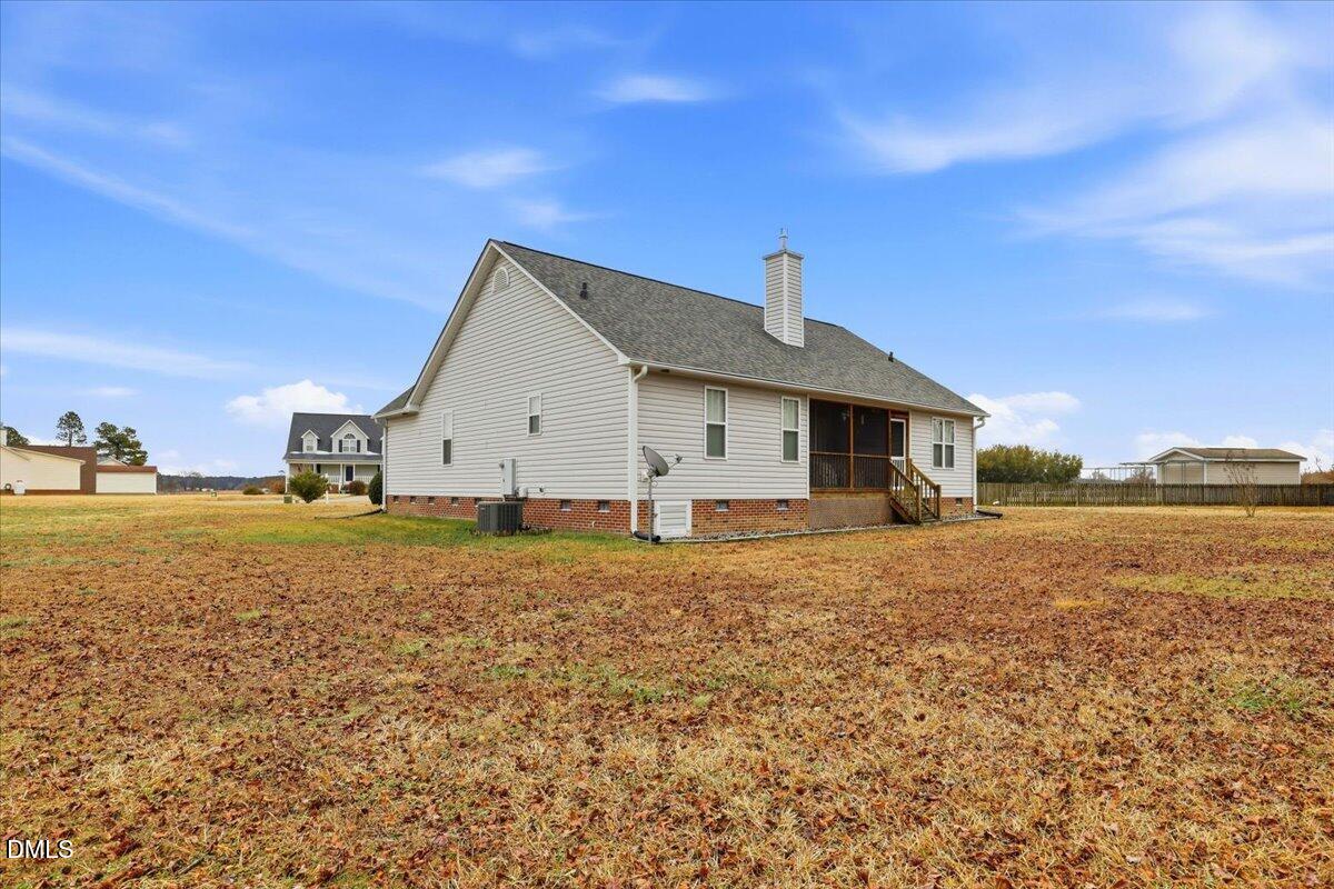 40 Farmgate Court Selma, NC 27576 - Photo 7 of 36 07-40 Farmgate Ct-7