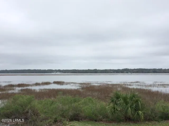 $1,960 | 710 Boundary Street, Unit 2B, Beaufort, SC 29902