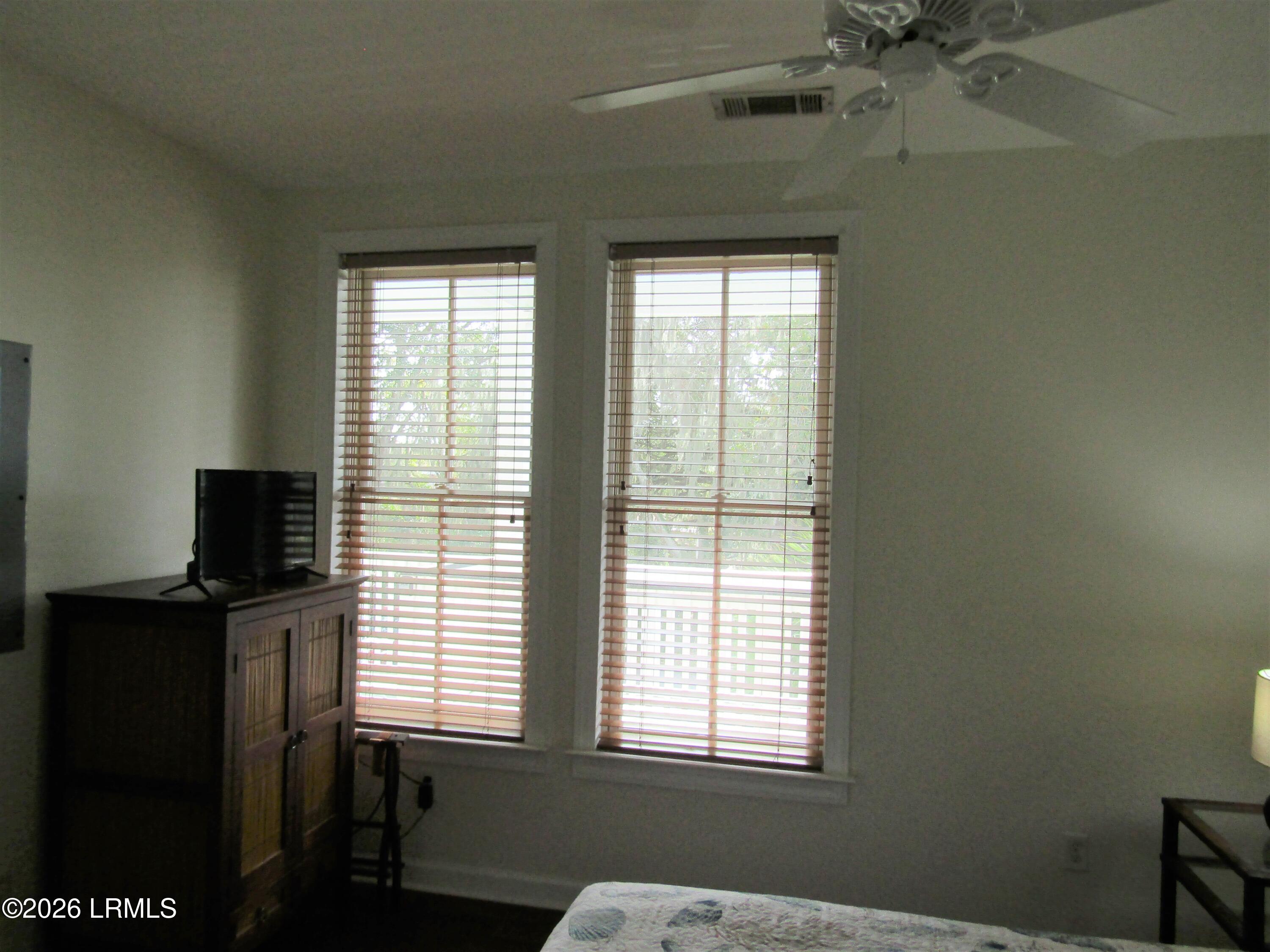 710 Boundary Street, Unit 2B Beaufort, SC 29902 - Photo 9 of 21 Bedroom2i
